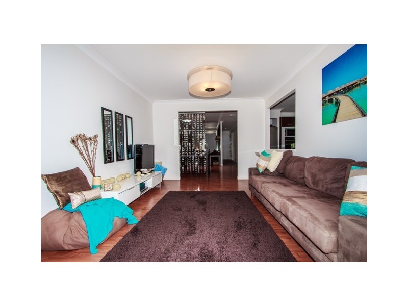 4 Heeb Street, Bundall QLD 4217