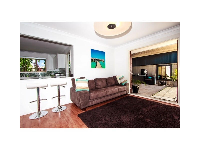 4 Heeb Street, Bundall QLD 4217