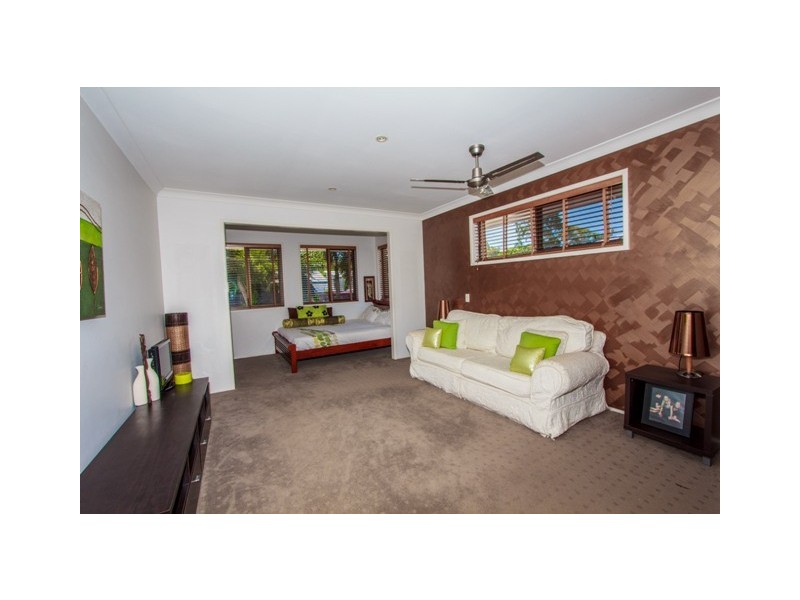 4 Heeb Street, Bundall QLD 4217