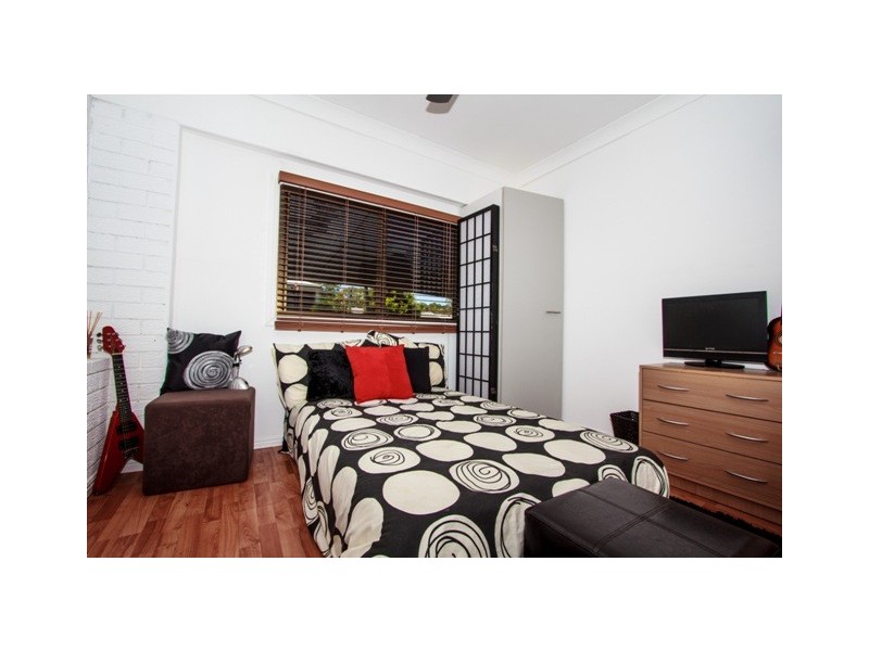 4 Heeb Street, Bundall QLD 4217