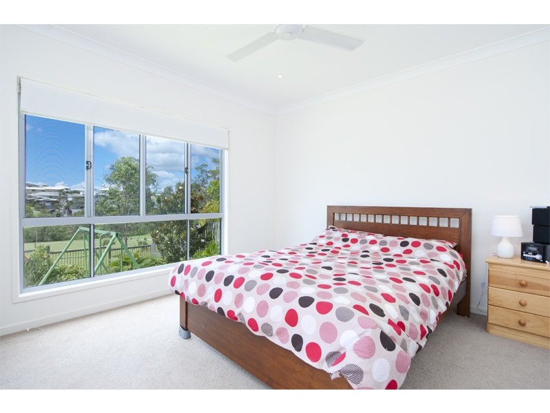 11 Skyburnett Street, Reedy Creek QLD 4227