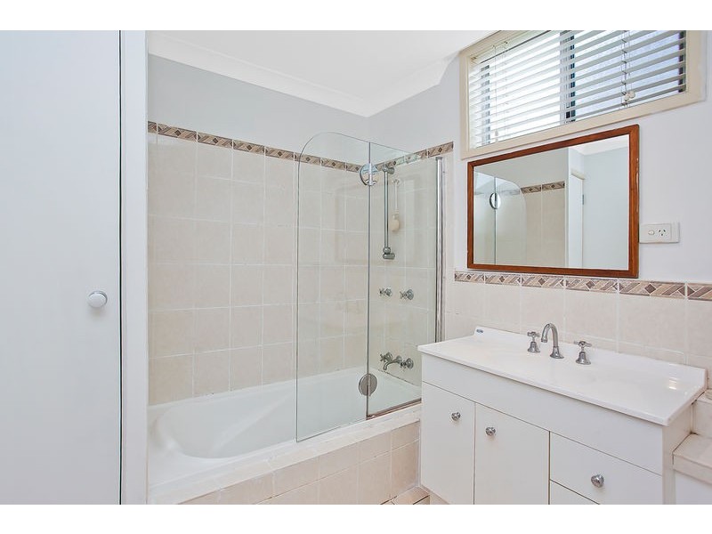 3/20 Genoa St, Surfers Paradise QLD 4217