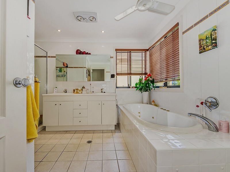 57 ‘Lake Hills’ 117 Palm Meadows Drive, Carrara QLD 4211