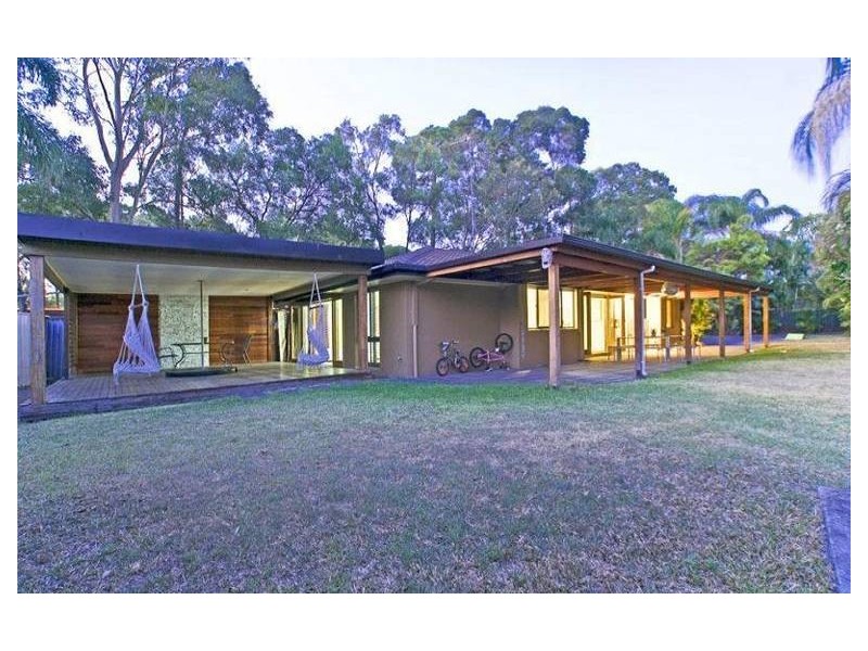 7 Yalgoo Court, Mermaid Waters QLD 4218