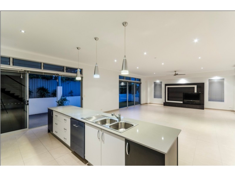 95 Bayswater Avenue, Varsity Lakes QLD 4227