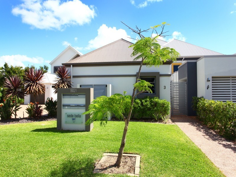 3/5021 Emerald Island Drive, Carrara QLD 4211