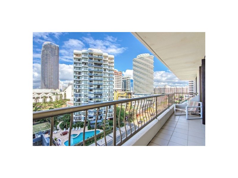 7E ‘Beach Haven’ 1 Albert Avenue, Broadbeach QLD 4218