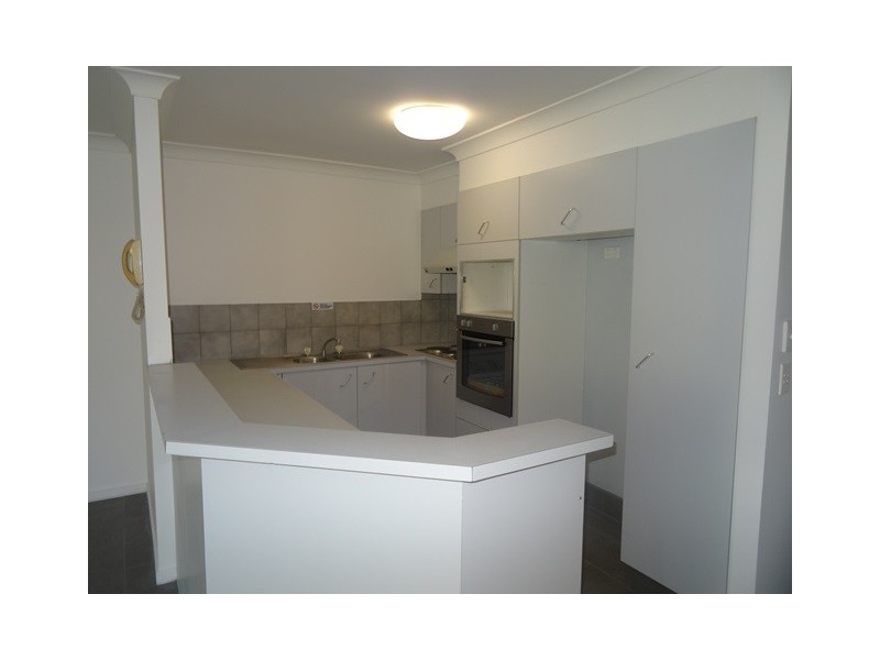 42 Beach Parade ‘Tradewinds’, Surfers Paradise QLD 4217