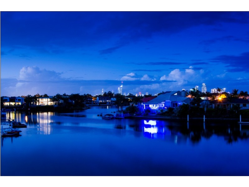 17 Karabella Court, Mermaid Waters QLD 4218