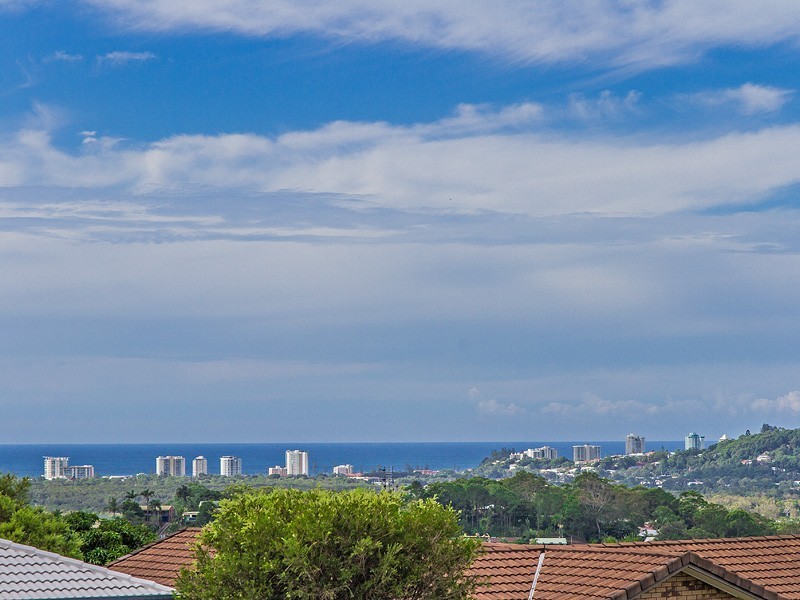 2 Karingal Avenue, Bilambil Heights NSW 2486