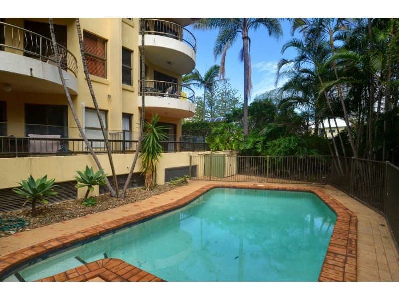 2 ‘Martinique’ 17 Frederick Street, Surfers Paradise QLD 4217
