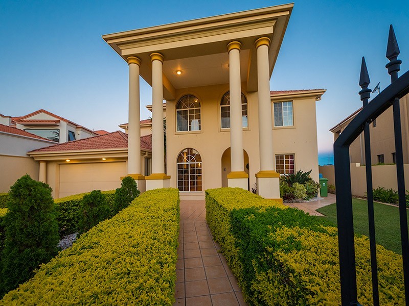 12 Clear Water Bay Ave, Clear Island Waters QLD 4226