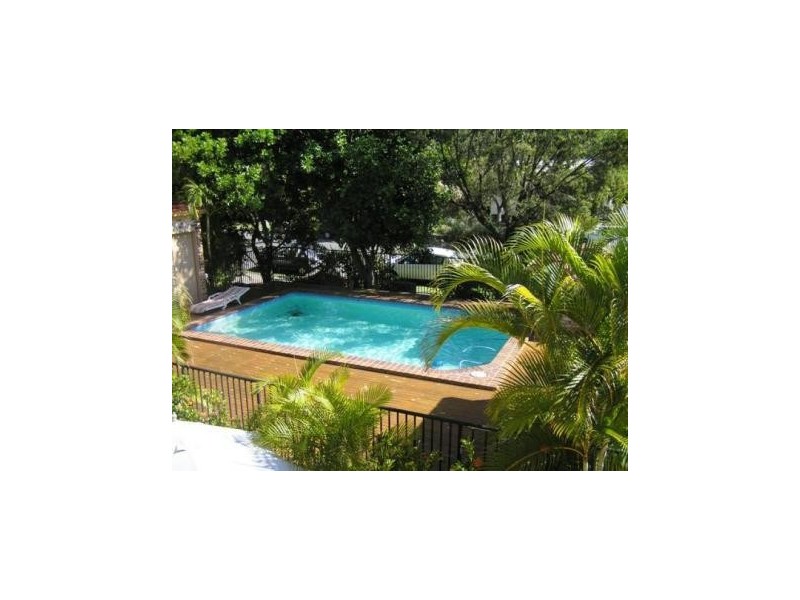 19/14 Spendelove Street, Southport QLD 4215