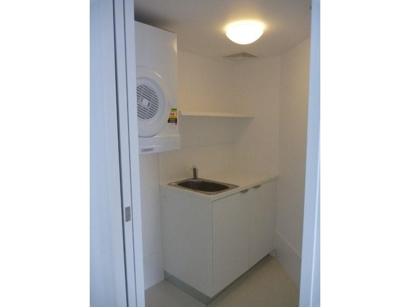 21407 ‘Oracle’ Elizabeth Ave, Broadbeach QLD 4218