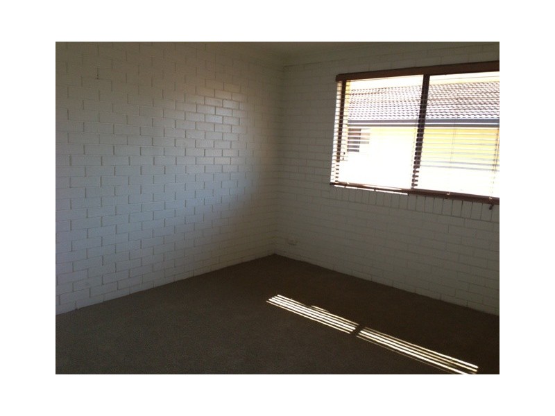 7/22-24 Duet Drive, Mermaid Waters QLD 4218