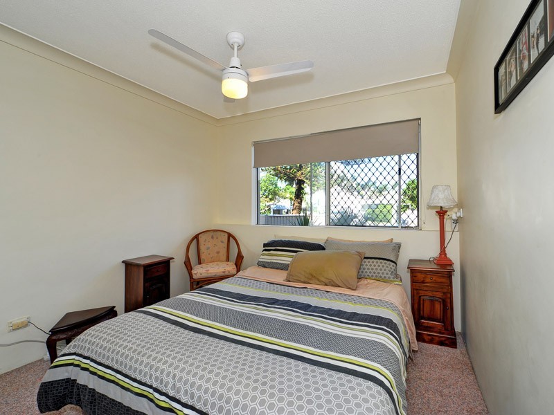 2/9 Francis Street, Mermaid Beach QLD 4218