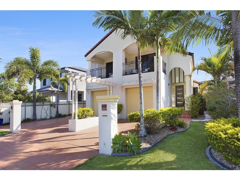 2/16 Evandale Crescent, Miami QLD 4220