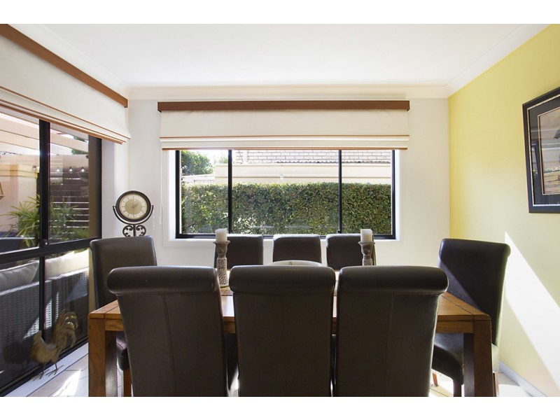 2/16 Evandale Crescent, Miami QLD 4220