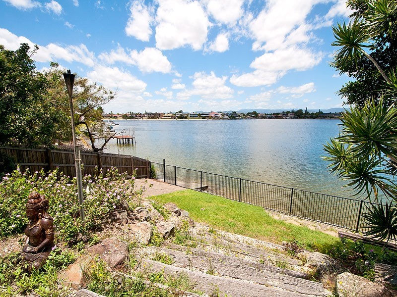 59 Volante Crescent, Mermaid Waters QLD 4218