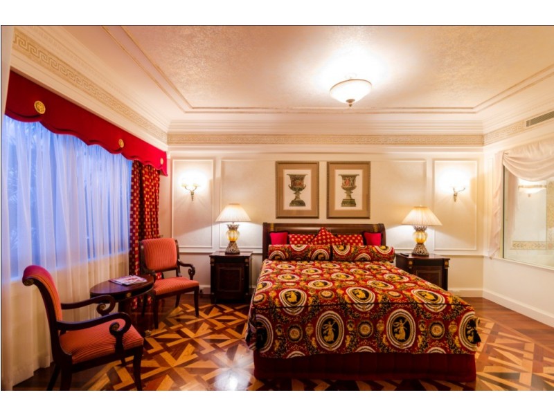 Condominium 60 Palazzo Versace, 94 Seaworld Drive, Main Beach QLD 4217