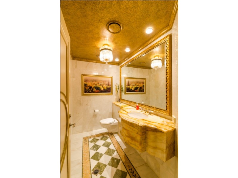 Condominium 60 Palazzo Versace, 94 Seaworld Drive, Main Beach QLD 4217