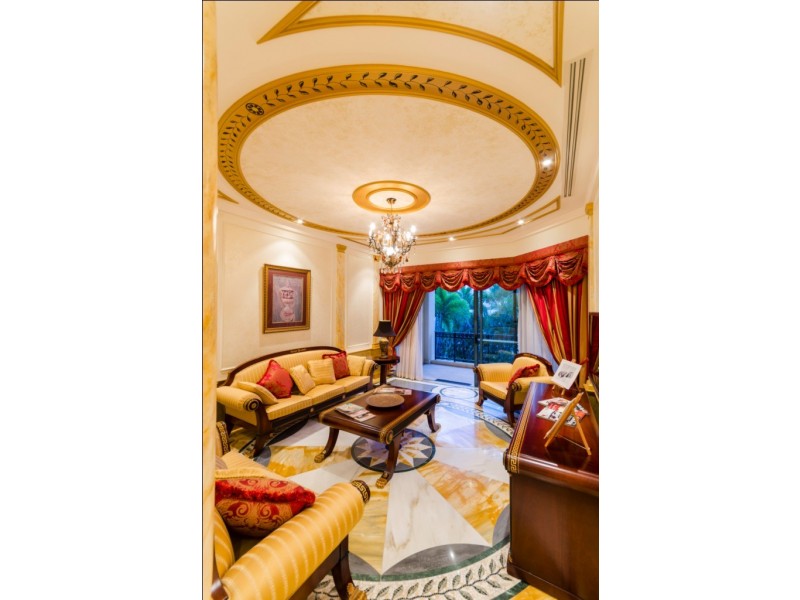 Condominium 60 Palazzo Versace, 94 Seaworld Drive, Main Beach QLD 4217