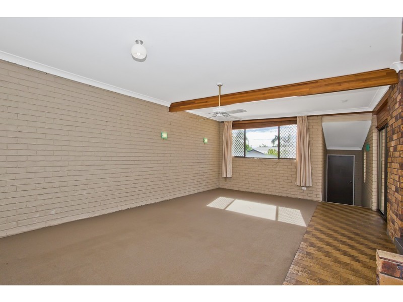 1/10 Craft Court, Miami QLD 4220