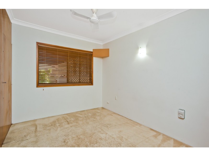 1/10 Craft Court, Miami QLD 4220