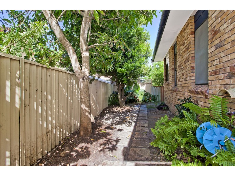 1/10 Craft Court, Miami QLD 4220