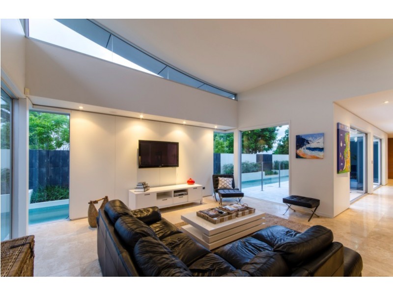 3 Marseille Estate, 17 Marseille Court, Sorrento QLD 4217