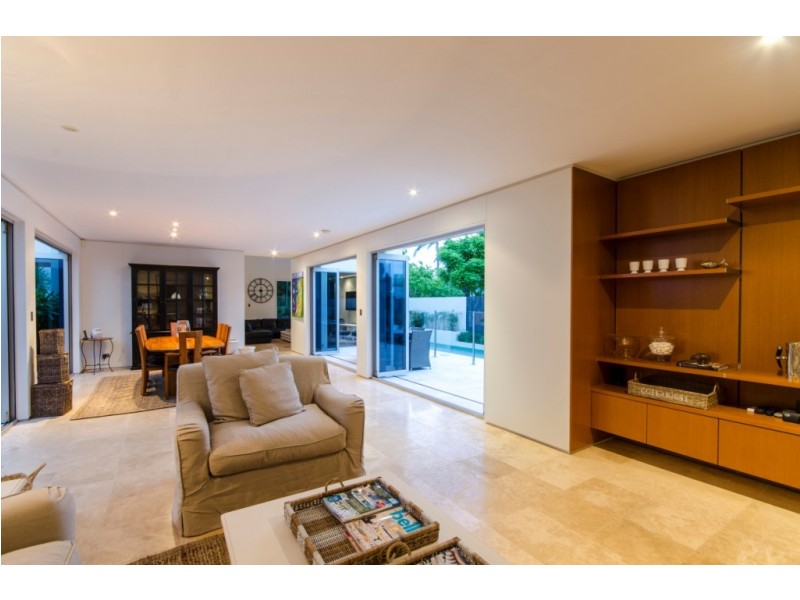 3 Marseille Estate, 17 Marseille Court, Sorrento QLD 4217