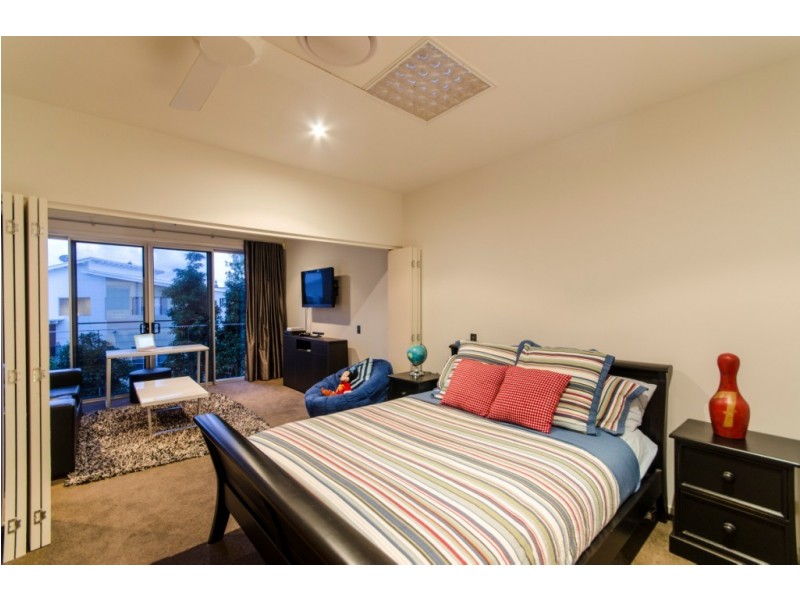 3 Marseille Estate, 17 Marseille Court, Sorrento QLD 4217