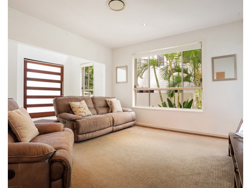 6008B The Boulevard, Benowa QLD 4217