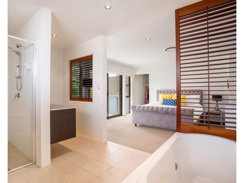 6008B The Boulevard, Benowa QLD 4217