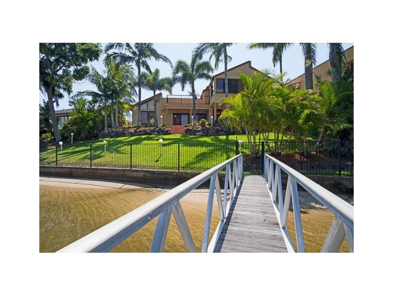 48 Blair Athol Cres, Sorrento QLD 4217