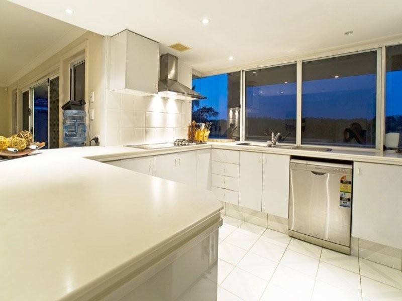 83 Cabana Boulevard, Benowa Waters QLD 4217