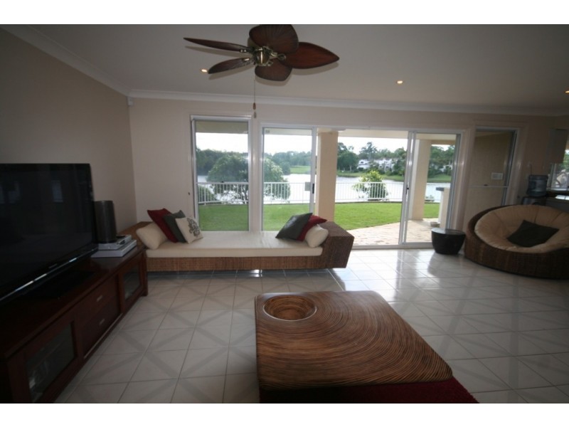 83 Cabana Boulevard, Benowa Waters QLD 4217