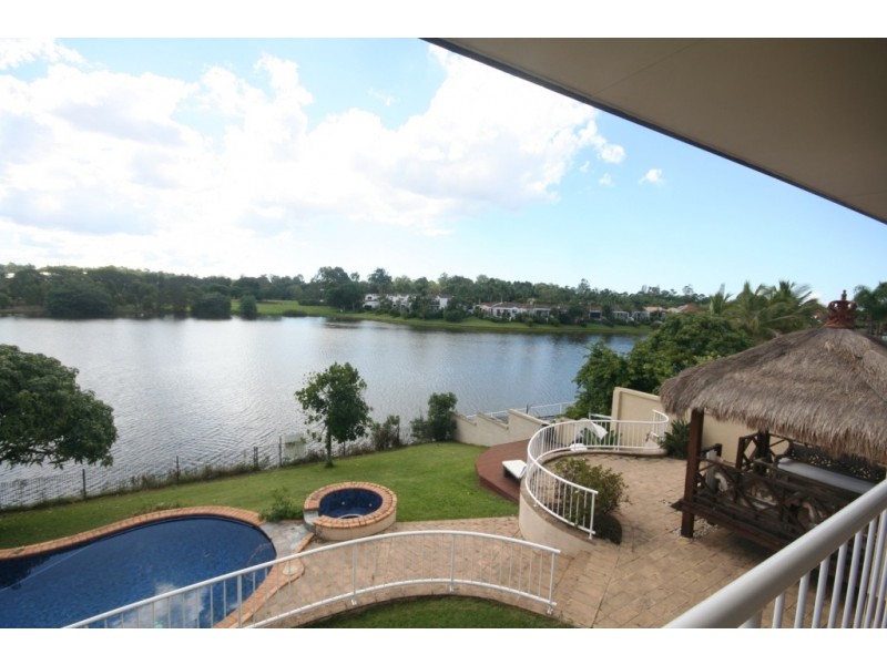 83 Cabana Boulevard, Benowa Waters QLD 4217