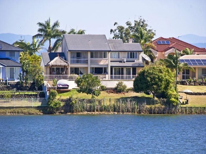 83 Cabana Boulevard, Benowa Waters QLD 4217