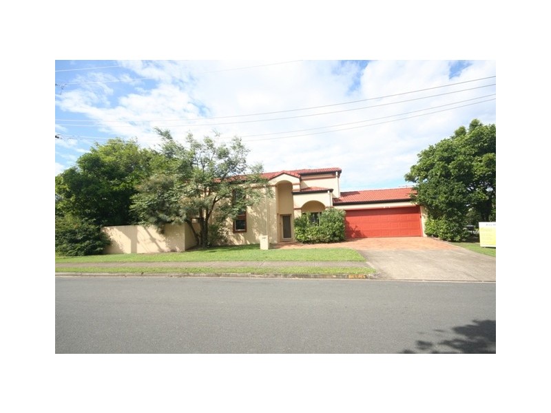 1/27 Heeb Street, Bundall QLD 4217