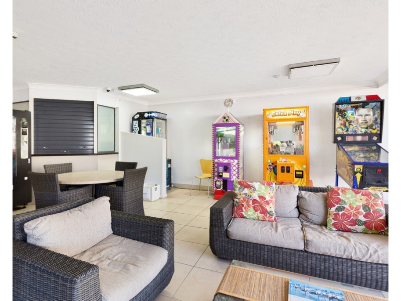 15C and 15D Breakers North 50 Old Burleigh Road, Surfers Paradise QLD 4217
