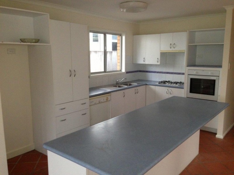 94 Seagull Avenue, Mermaid Beach QLD 4218