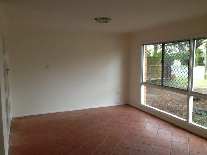 94 Seagull Avenue, Mermaid Beach QLD 4218