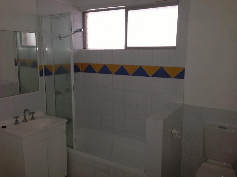 94 Seagull Avenue, Mermaid Beach QLD 4218