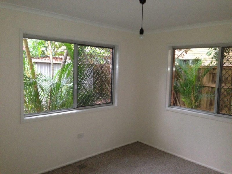 94 Seagull Avenue, Mermaid Beach QLD 4218