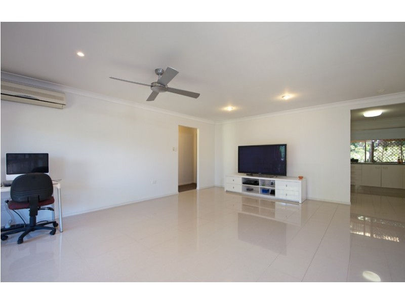 1/72 Usher Avenue, Labrador QLD 4215