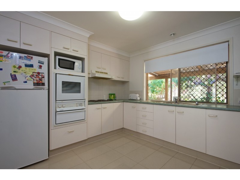 1/72 Usher Avenue, Labrador QLD 4215