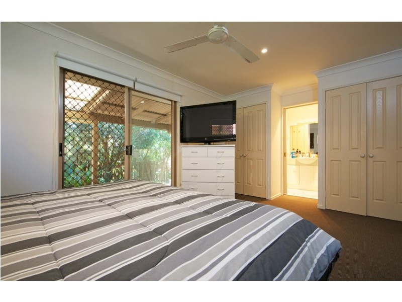 1/72 Usher Avenue, Labrador QLD 4215