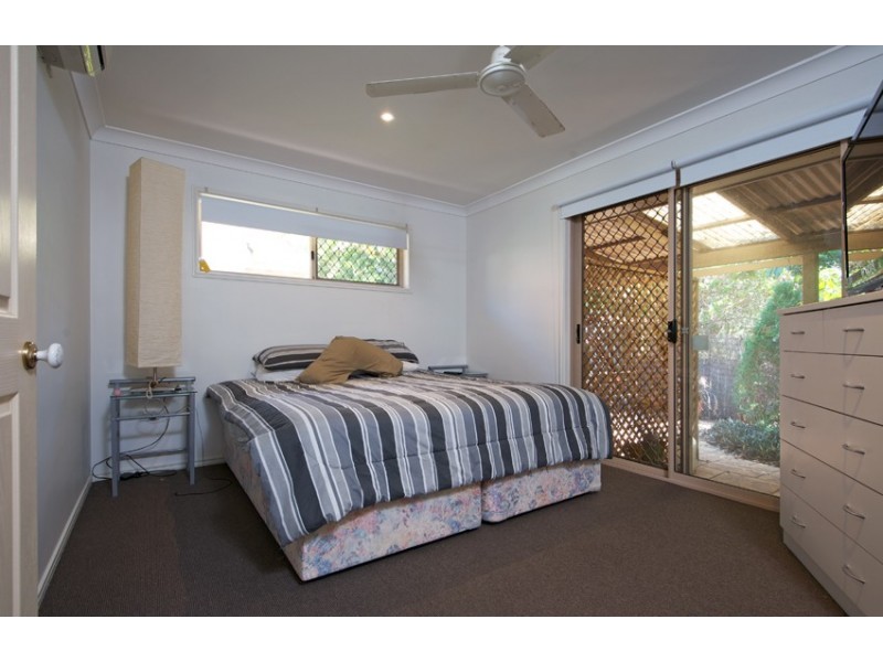 1/72 Usher Avenue, Labrador QLD 4215