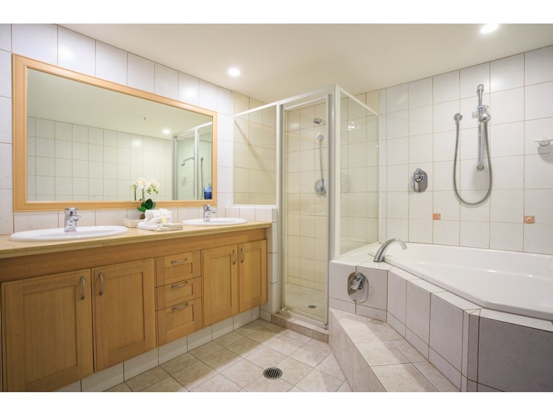 7 Oceana on Broadbeach 100 Old Burleigh Road, Broadbeach QLD 4218